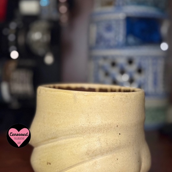 Ceramic Body Planter - Picture 6 of 9